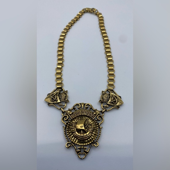Coro RARE Matte Gold Tone Amulet Necklace Choker Bib Ornate Nautical Vintage - Picture 8 of 10